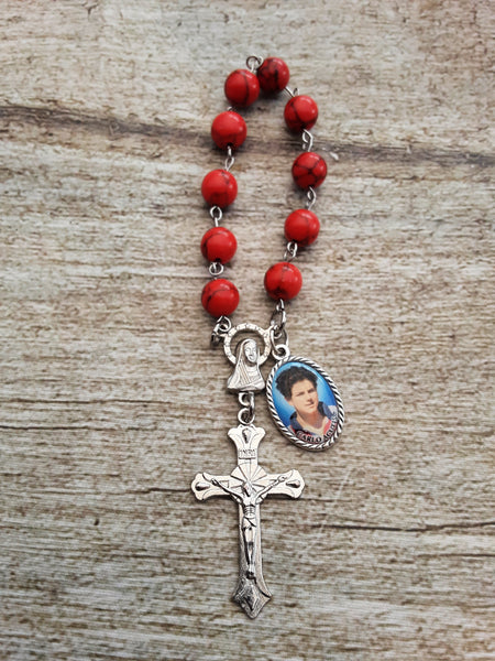 Red Carlo Acutis Rosary