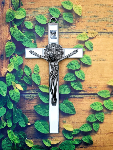 St benedict crucifix White front